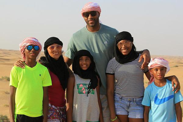 西蒙斯27分布泽利斯26分 绿军轻取公牛迎四连胜