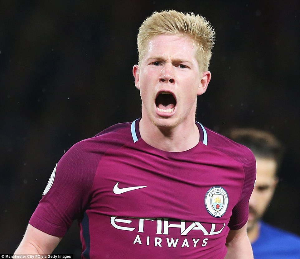 F1 车队测试赛激烈展开吸引粉丝